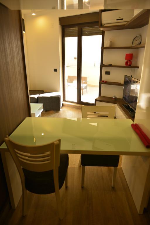 Studio Apartment Picasso Beograd Rom bilde